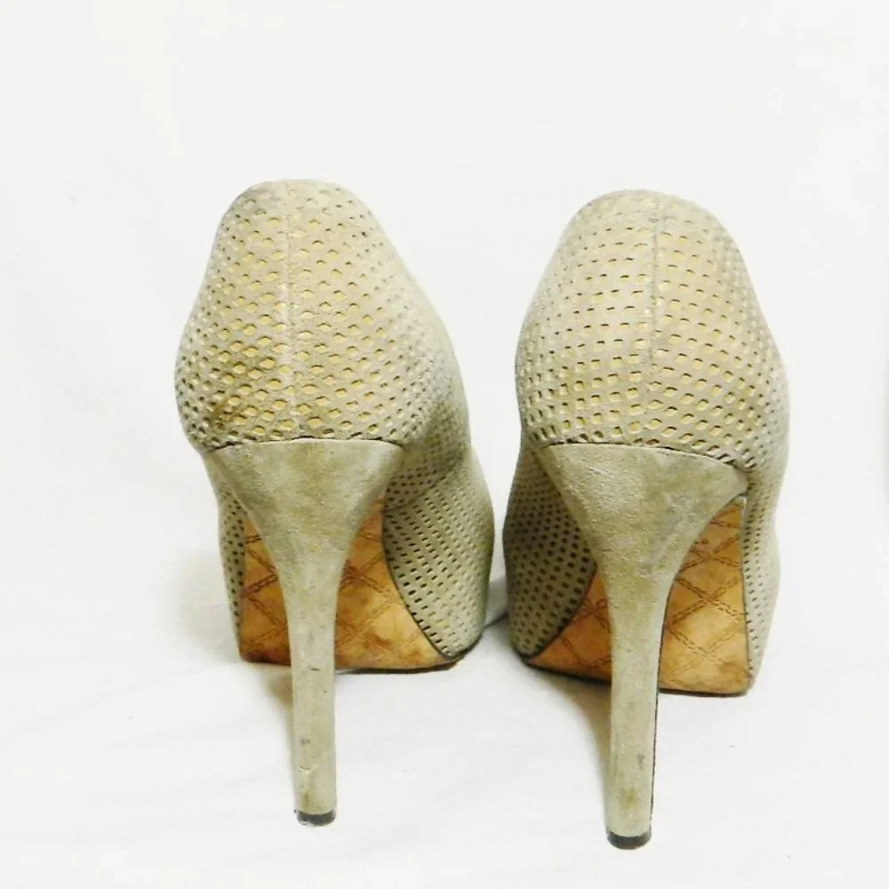 L.A.M.B. by Gwen Stefani Tan Perforated Suede 8.5 - Picture 3 of 7